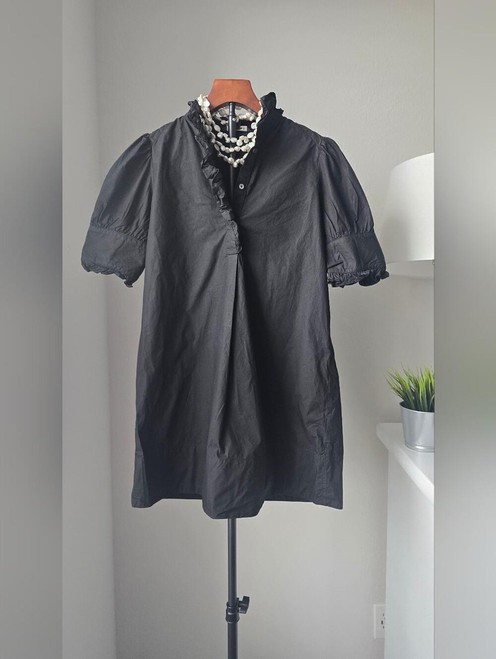GAP Petite XS Black 100% Cotton Poplin Tunic Top Puff Ruffle Sleeve Tunic 31"